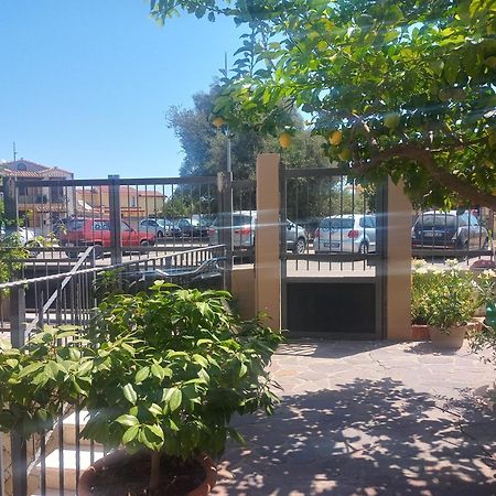 Vacanze Nella Casetta Pula Exterior foto