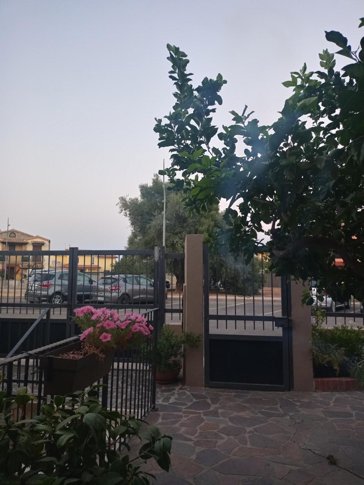 Vacanze Nella Casetta Pula Exterior foto